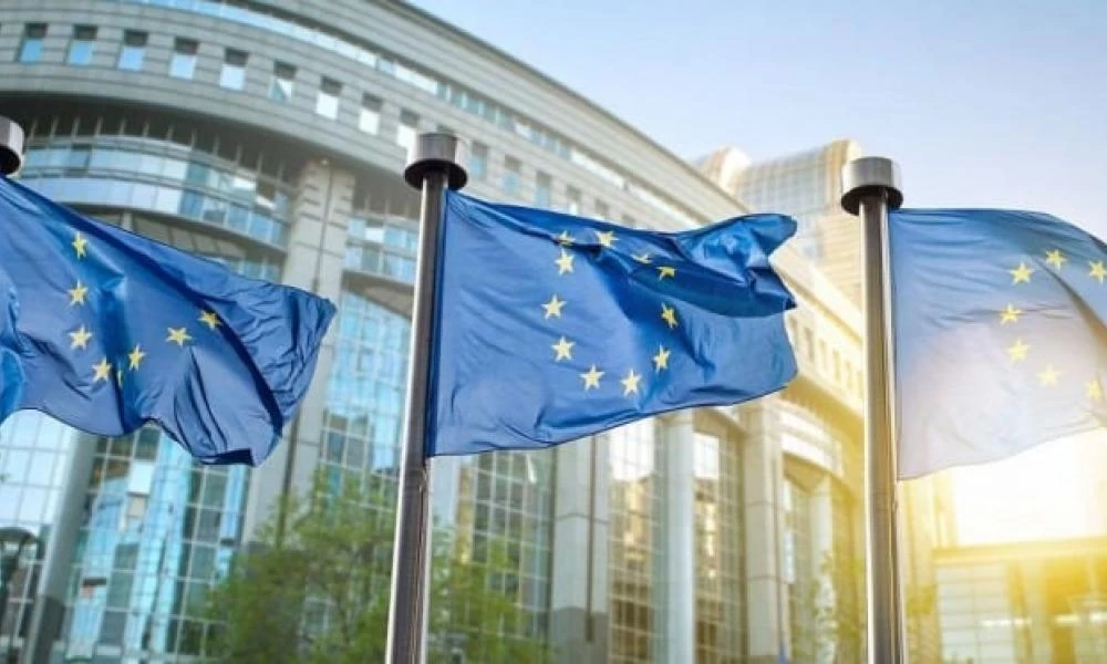 ΕΕ: Οι περιορισμοί λόγω της πανδημίας πλήττουν το εμπόριο